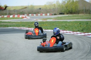 INSTRUKTOR I UČENIK U KARTINGU Tapio Laukanen i Nikola Miljković