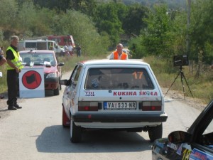 SLEDBENICI VRHUNSKE ŠKOLE VOŽNJE Kukini pitomci