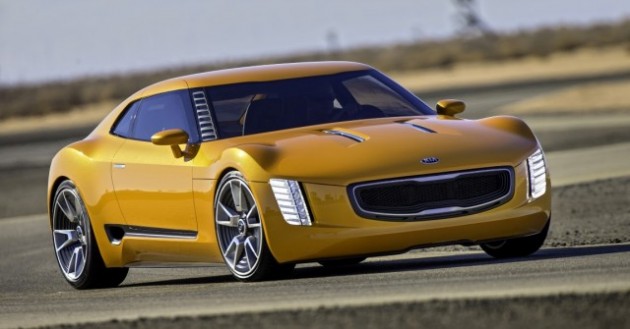 Kia GT4 Stinger (action 1) (Medium)