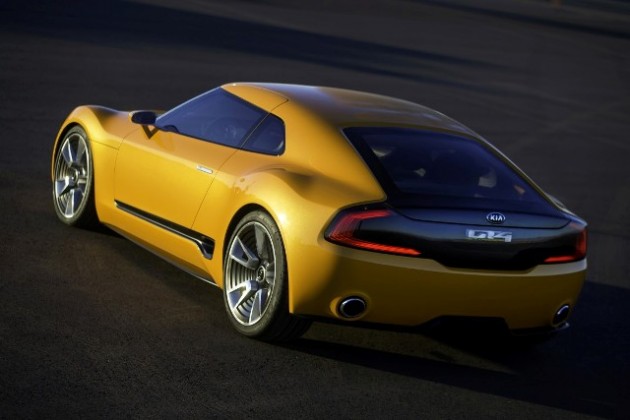Kia GT4 Stinger (static 1) (Medium)