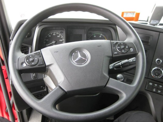 mercedes2