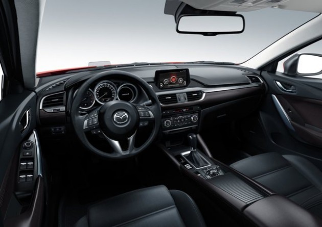 2015-mazda6_2014-laas_eu_sdn_interior_2_screen