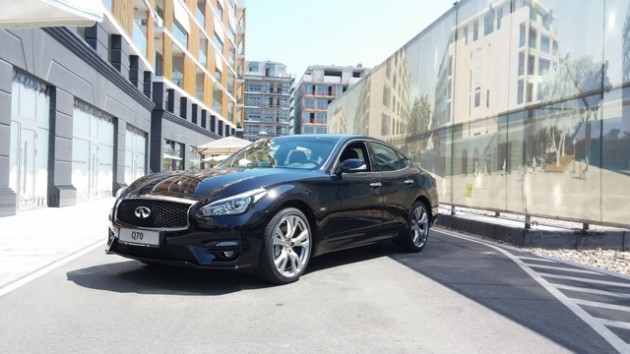 Infiniti Q70_1 (2)