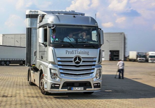 Mercedes-Benz Profi Training 2016 - 011
