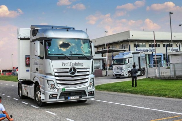 Mercedes-Benz Profi Training 2016 - 012
