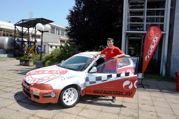 USPEŠNA POLUSEZONA Uroš Brkić pored „honde sivik tajp R”a
