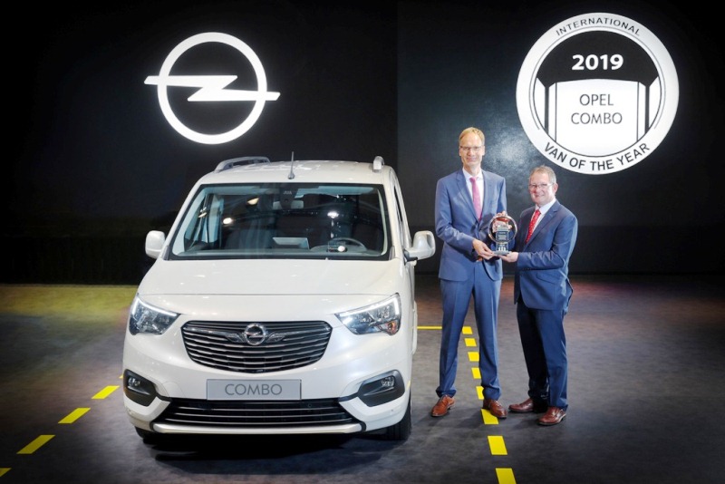 Opel-Combo-Michael-Lohscheller-Jarlath-Sweeney-504605 (1)