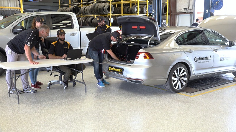 Uvalde_Tiretest_06-Driverless-Fahrerlos