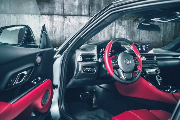 toyota - supra - inside