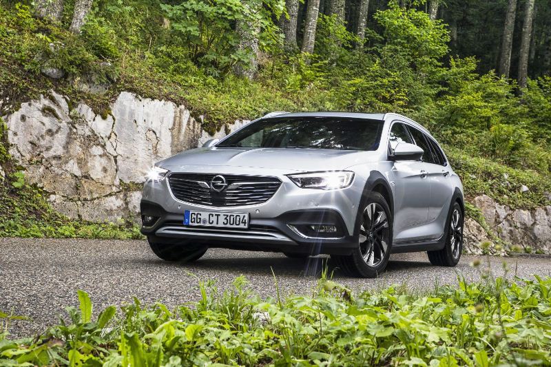 Opel-Insignia-Country-Tourer