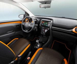 toyota aygo -interior-x-cite-