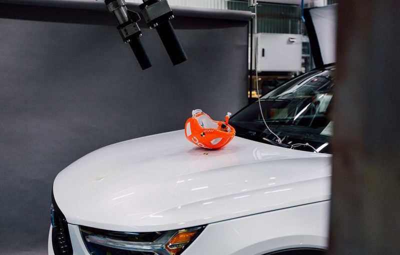 Volvo Cars and POC develop world-first car-bike helmet crash test