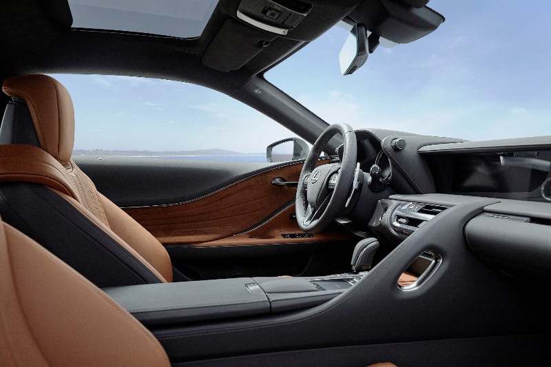 2020-lexus-lc-le 3