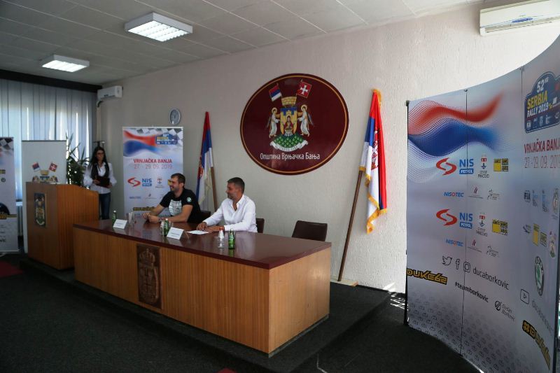 Dušan Borković i Staniša Lazarac na konferenciji u Vrnjačkoj banji povodom 52. Srbija relija