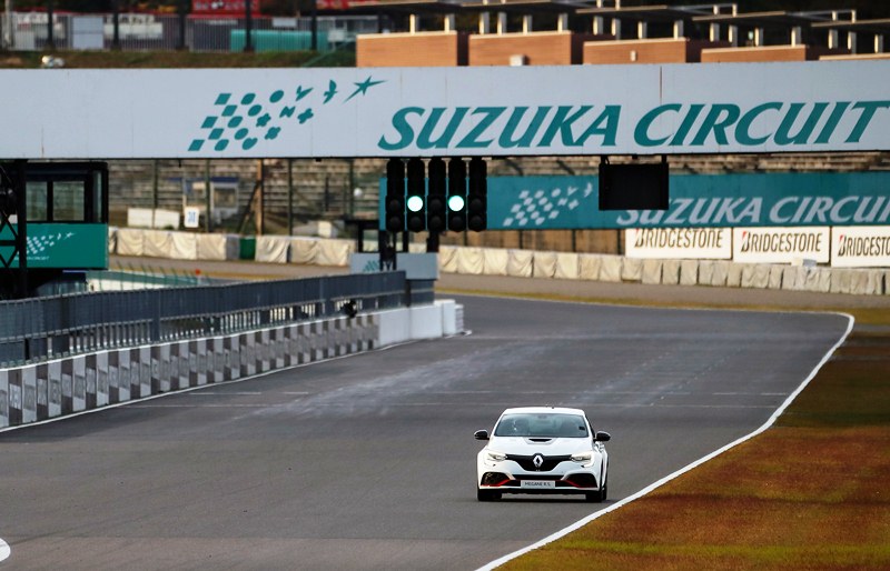 2019 - Nouvelle MÉGANE R.S. TROPHY-R : Nouveau record sur le circuit de Suzuka