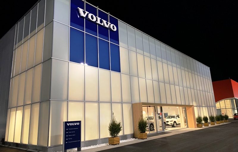 Volvo Car centar Boeograd - FASCIA