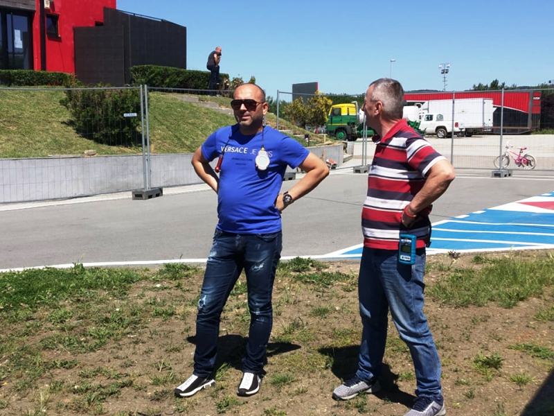 Bane Jovanović i Voja Jenić budnim okom prate trening 22. V 2020.