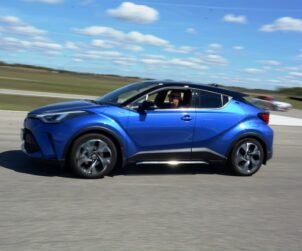 Toyota C-HR NAVAK b