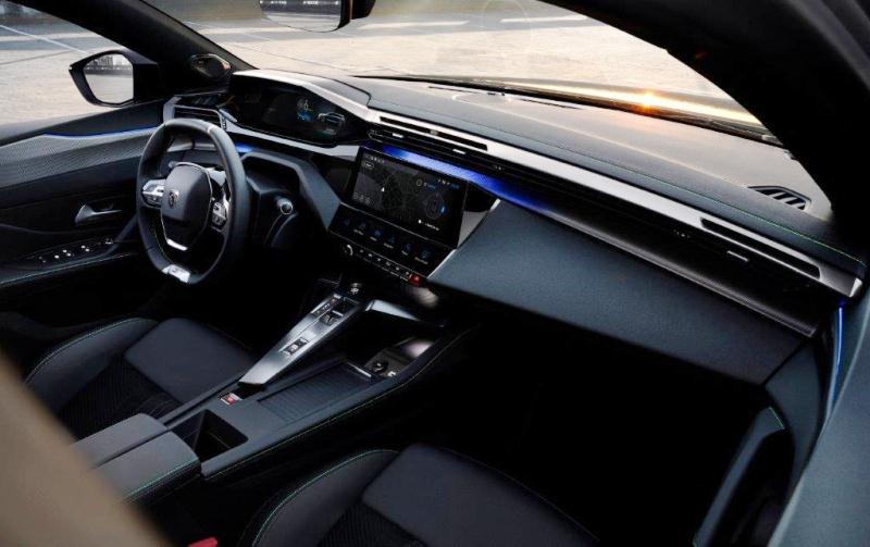 PEUGEOT_308SWPHEV_2106STYP_042