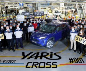 yariscross01