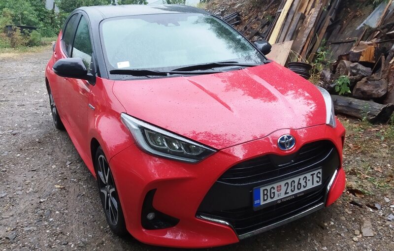 Toyota Yaris hibrid