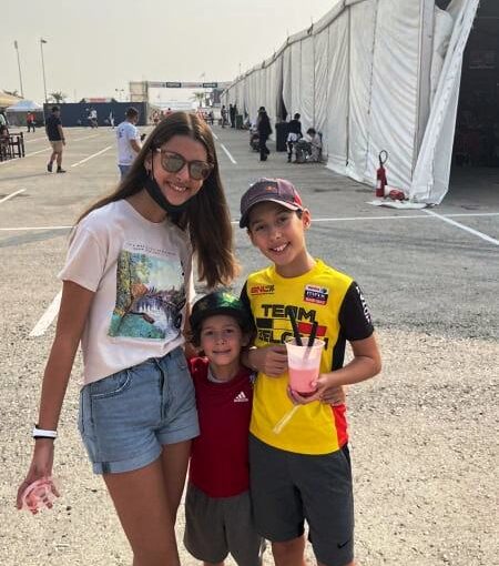 Mataja Radenković Veliko finalr Bahrein III dan sa sestrom i bratom
