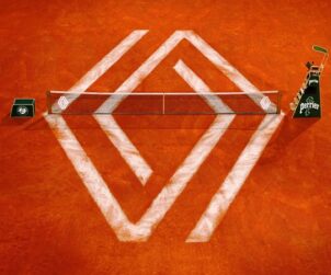 RENAULT PREMIUM PARTNER OF ROLAND-GARROS
