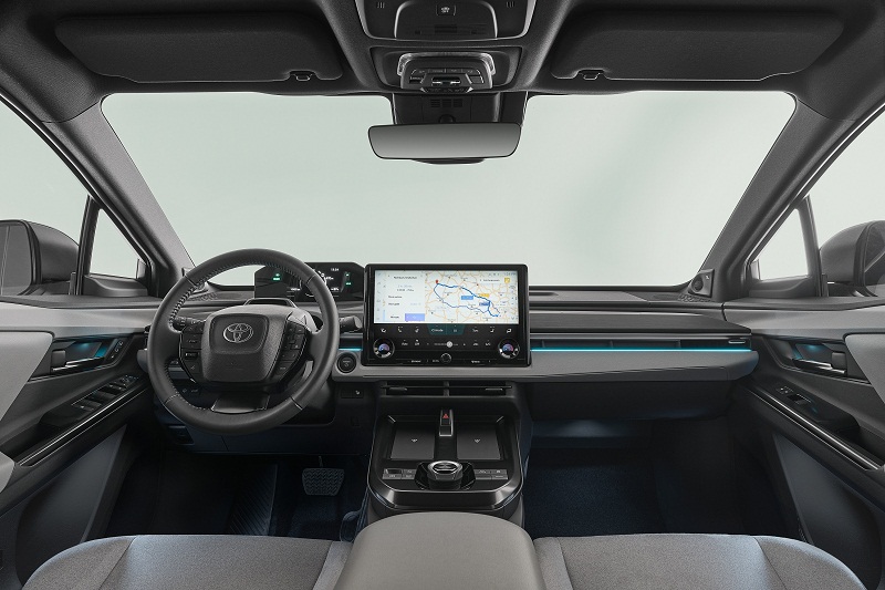 TOYOTA C-HR+ Interior