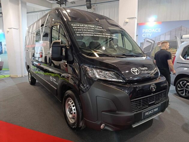 toyota-proace-max-ext- a