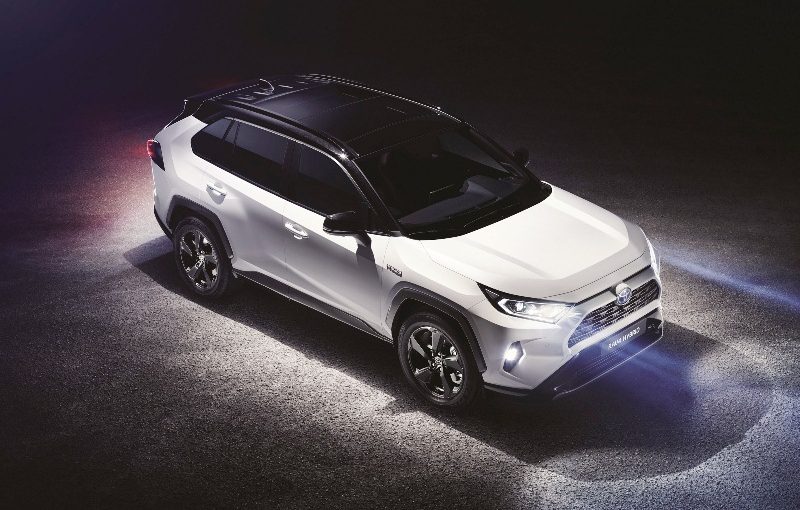 Toyota RAV4 front