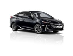 toyota prius phv 1