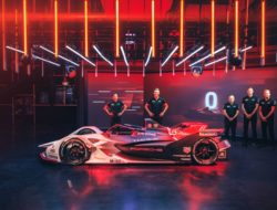 Porsche99Xelectric_Jani_Lotterer_Zurlinden_Lindesay_Wiggers