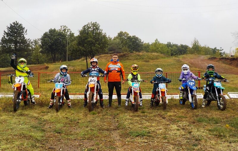 Janko Lazarević (1), Ana Kolnookov (9), Danilo Crnjanski (65), Branko Antić, Damjan Simić (55), Viktor Kolnookov (5), Mateja Kozak (146), Vuk Šušnjar (123)