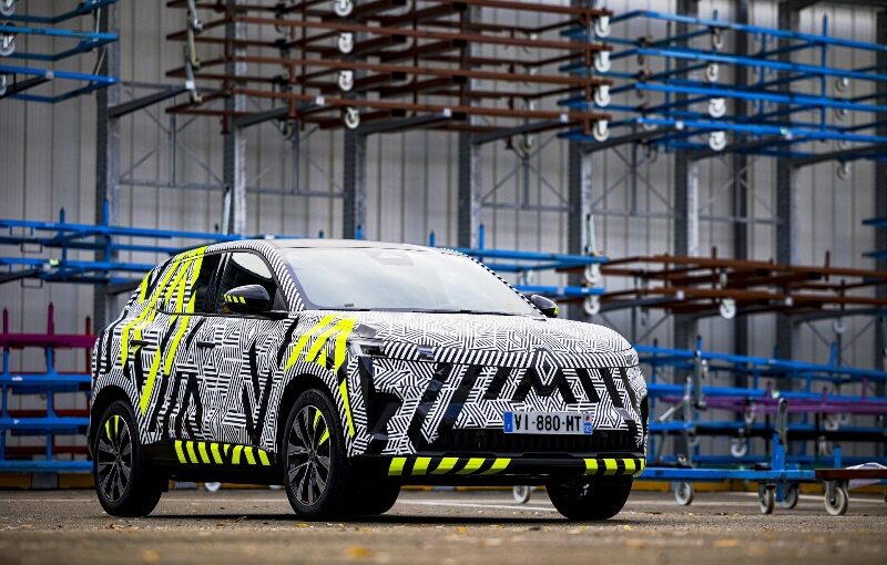 2022 - Story Renault - Thinking like a customer behind the wheel of the All-new Renault Austral (1)