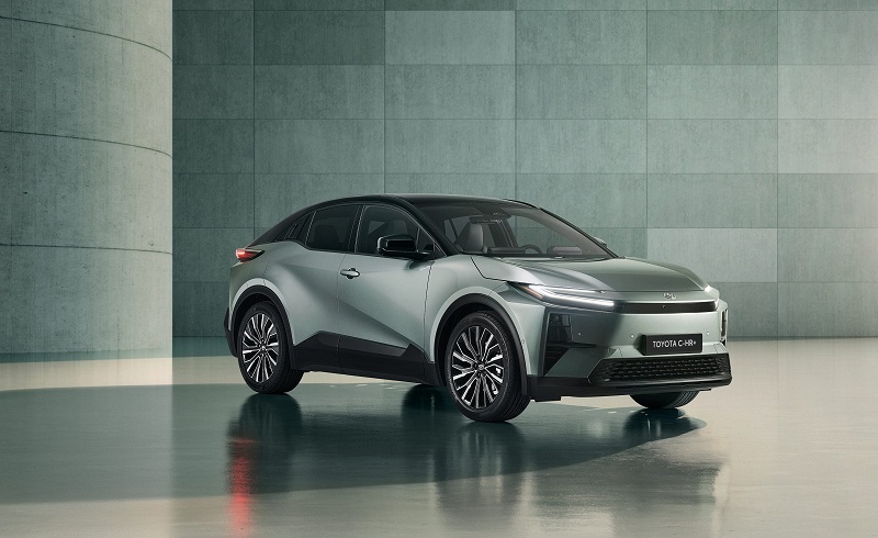 2025-TOYOTA-C-HR-01.jpg