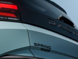 DACIA_REVEAL_HD_16x9_F20